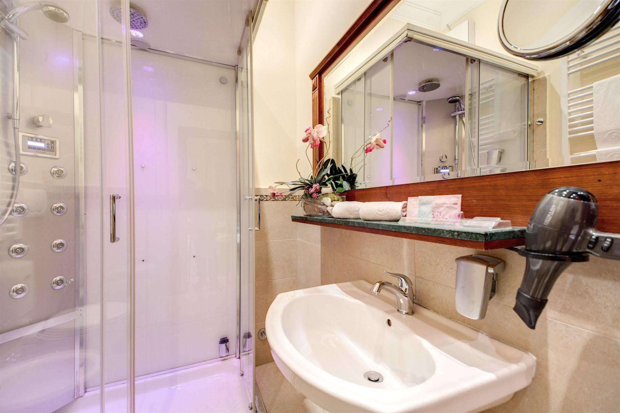 Esedra Inn Рим Екстер'єр фото